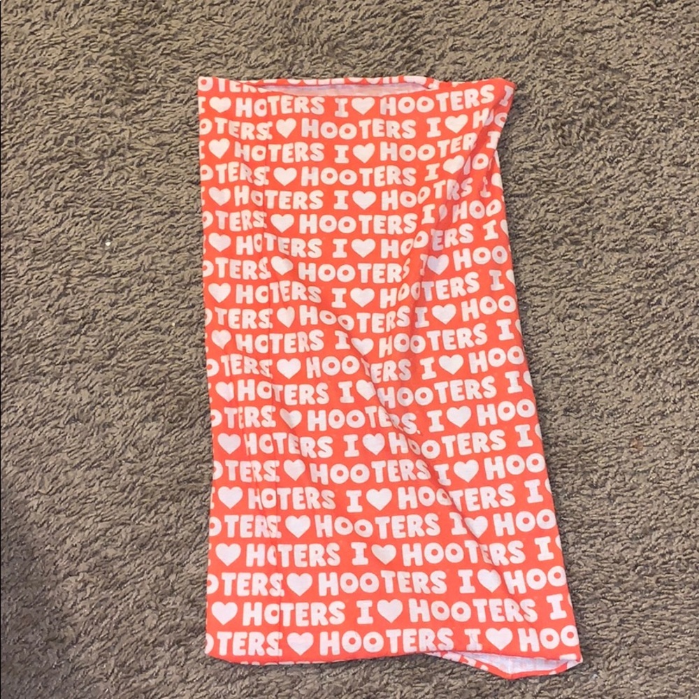 Hooters Mask